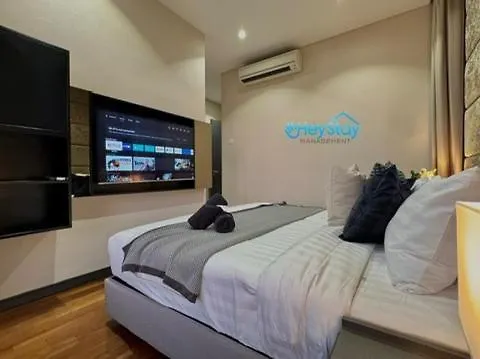 Wyndham Suites Klcc By Heystay Management Kuala Lumpur